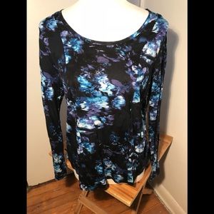 Simply Vera Wang Long Sleeve Top. **New With Tags- Petit Large